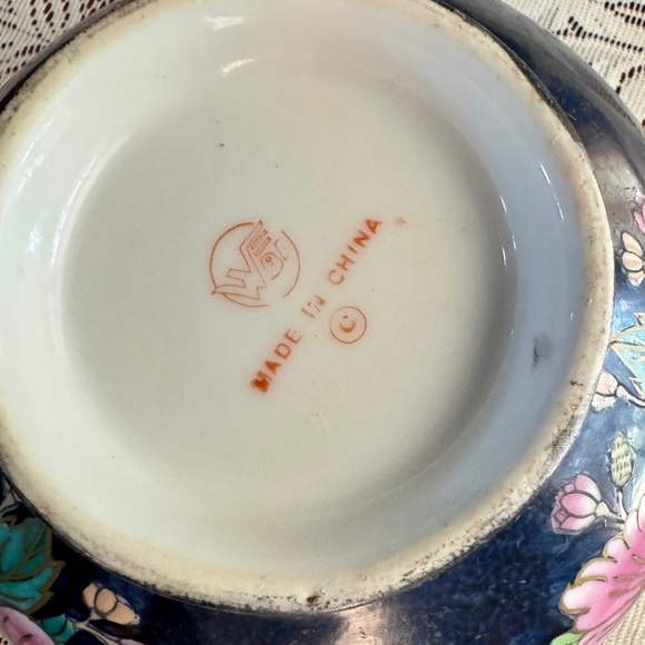 VTG WBI Chinoiserie Enameled Porcelain Rose Punch Bowl - Picture 11 of 11